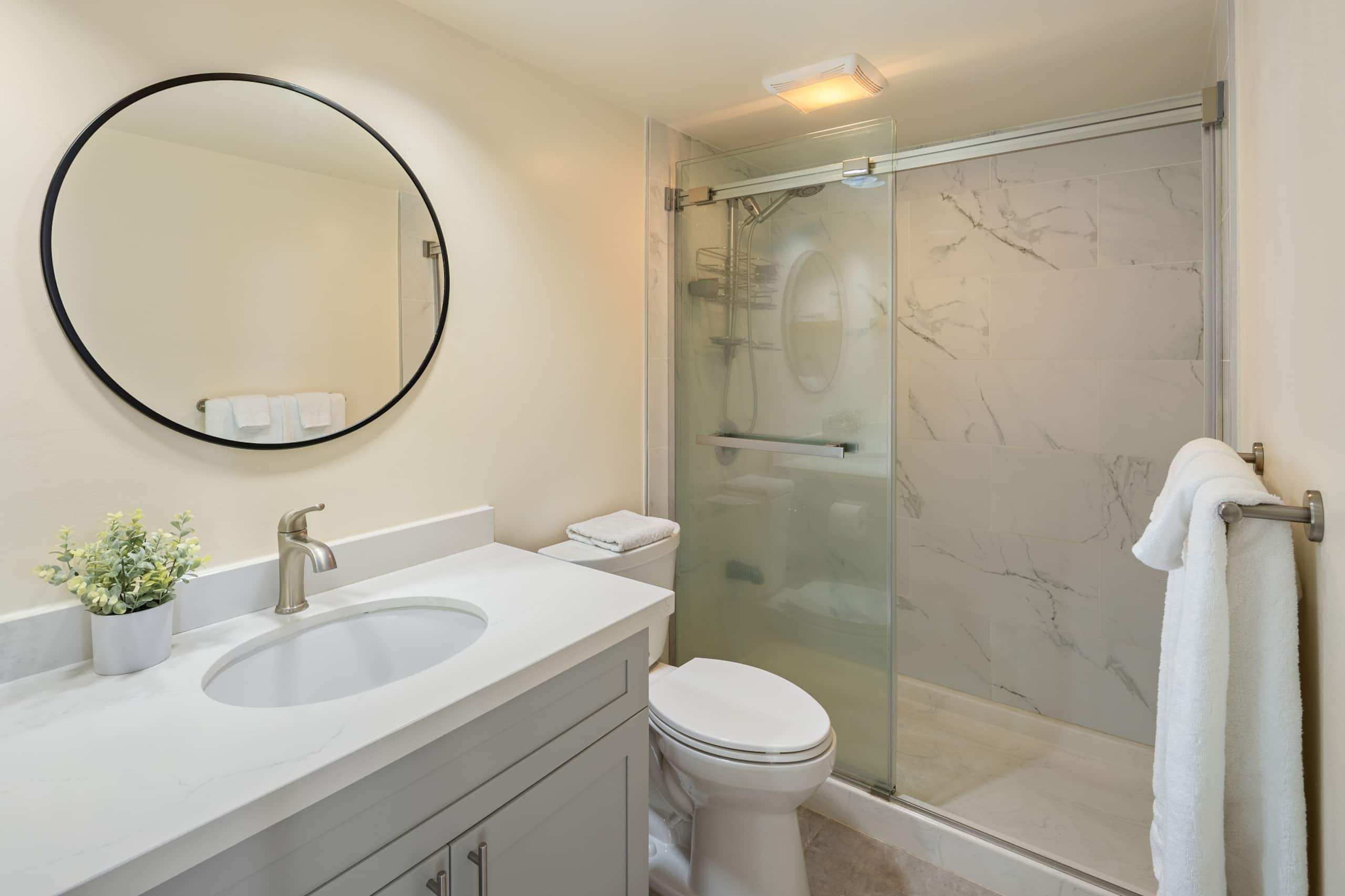 Condo in Honolulu · ★4.82 · 1 bedroom · 2 beds · 1 private bath - Image 24