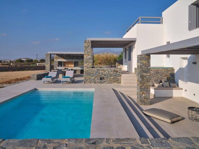 Villa Olea Paros gallery image 2