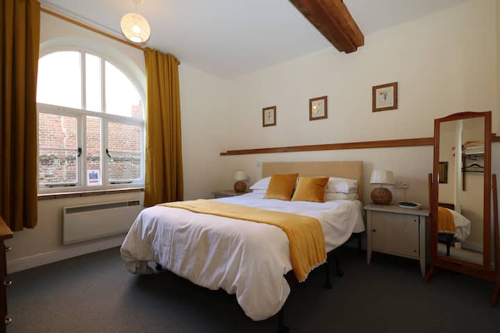 คอกม้าห้องนอนคู่