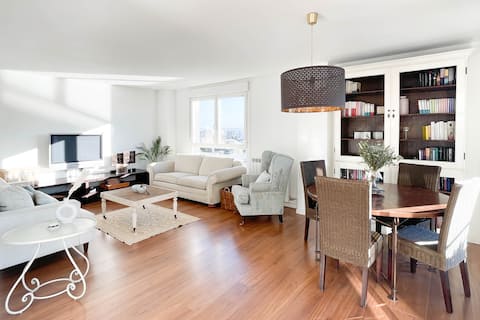Airbnb con mejor rendimiento: Best Pilar Views Penthouse | Jacuzzi & Parking en El Rabal
