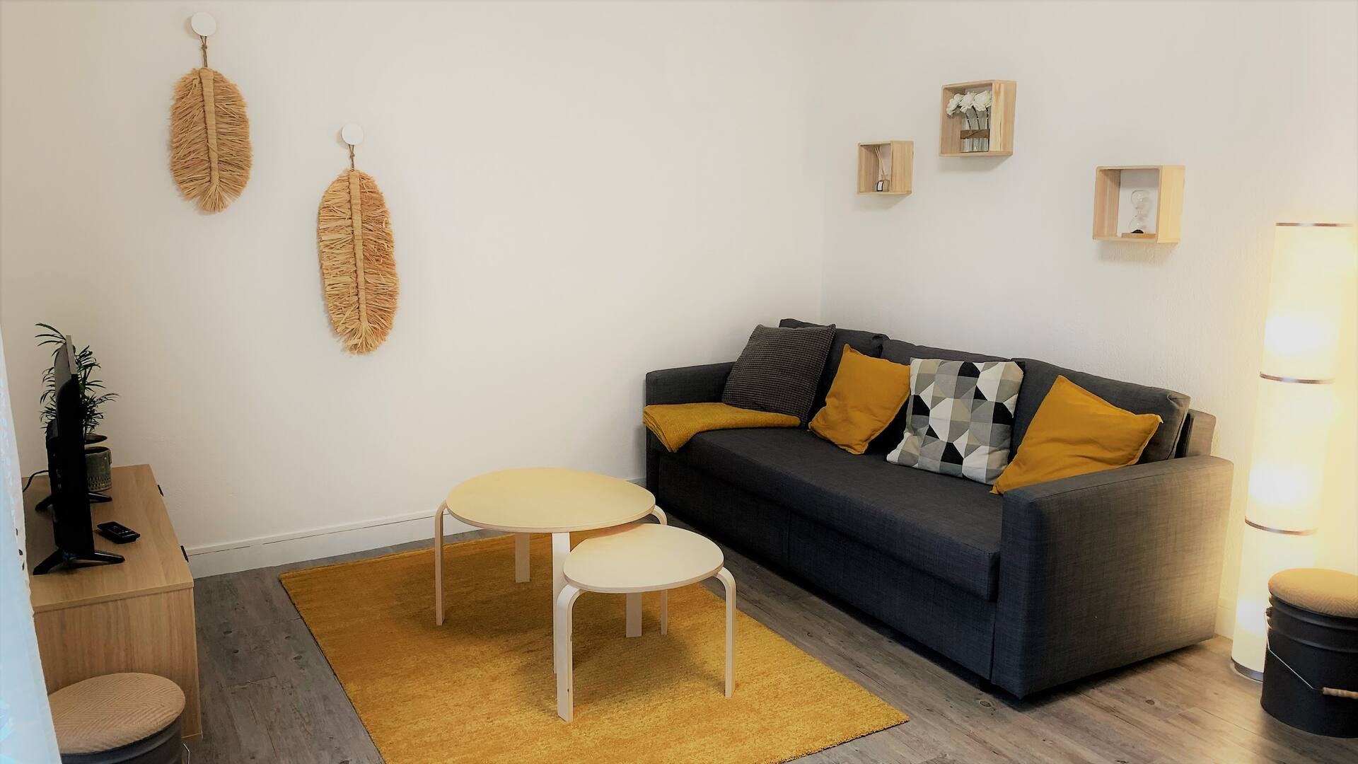 Quiet detached house with garden and garage