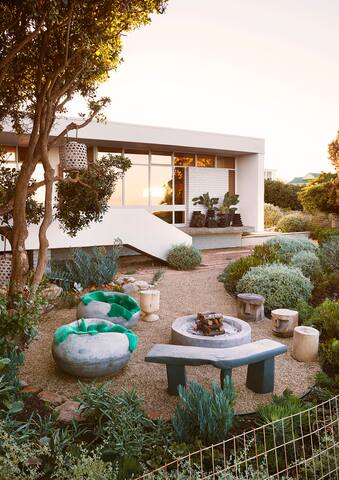 Mid-century modern house on beach front