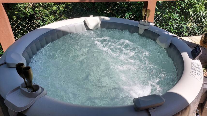 Three Flat Combo: Private use of Pool & BBQ Grill gallery image 5