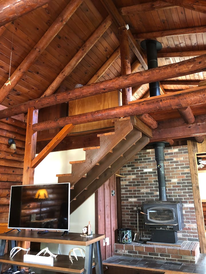 Serene Cabin In The Woods - Naples