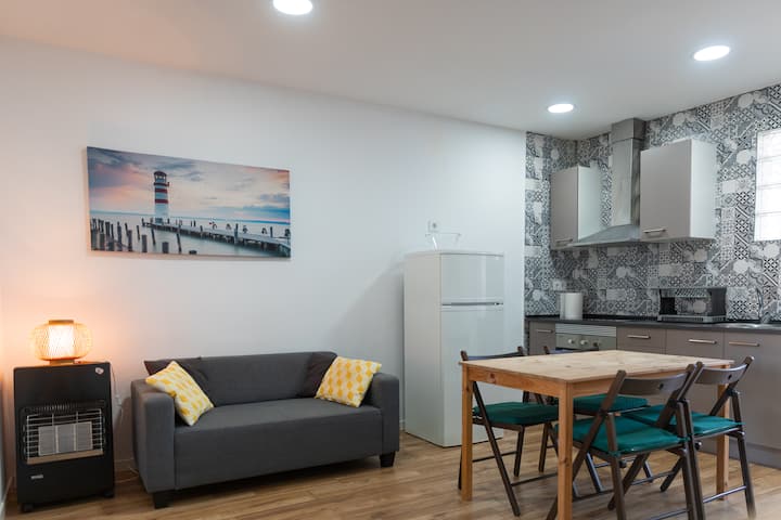 Quiet 2-bed Apartment 15mins From Plaza Cataluña - Cornellà de Llobregat