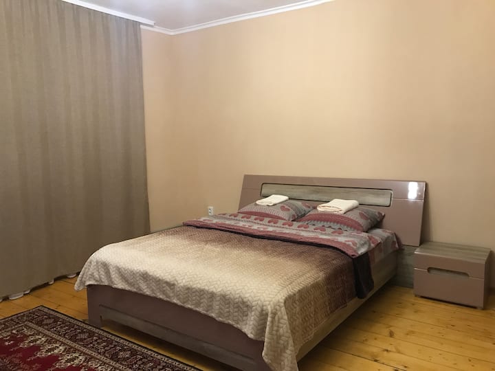 საძინებელი 1