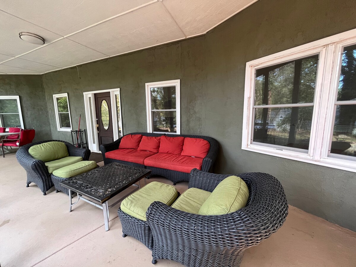 Lake house & dock.  Relax with friends & family.