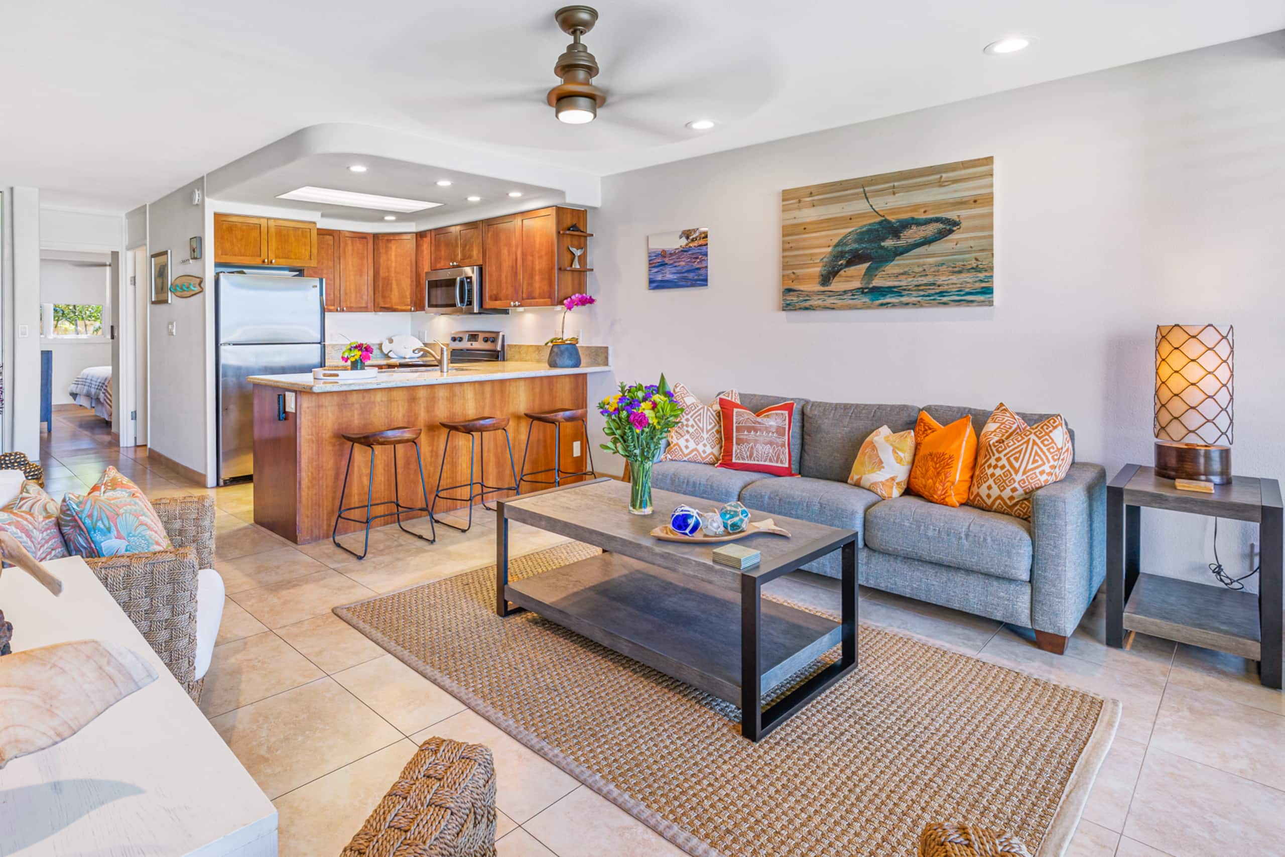 Condo in Lahaina · ★4.93 · 1 bedroom · 2 beds · 1 bath - Image 3
