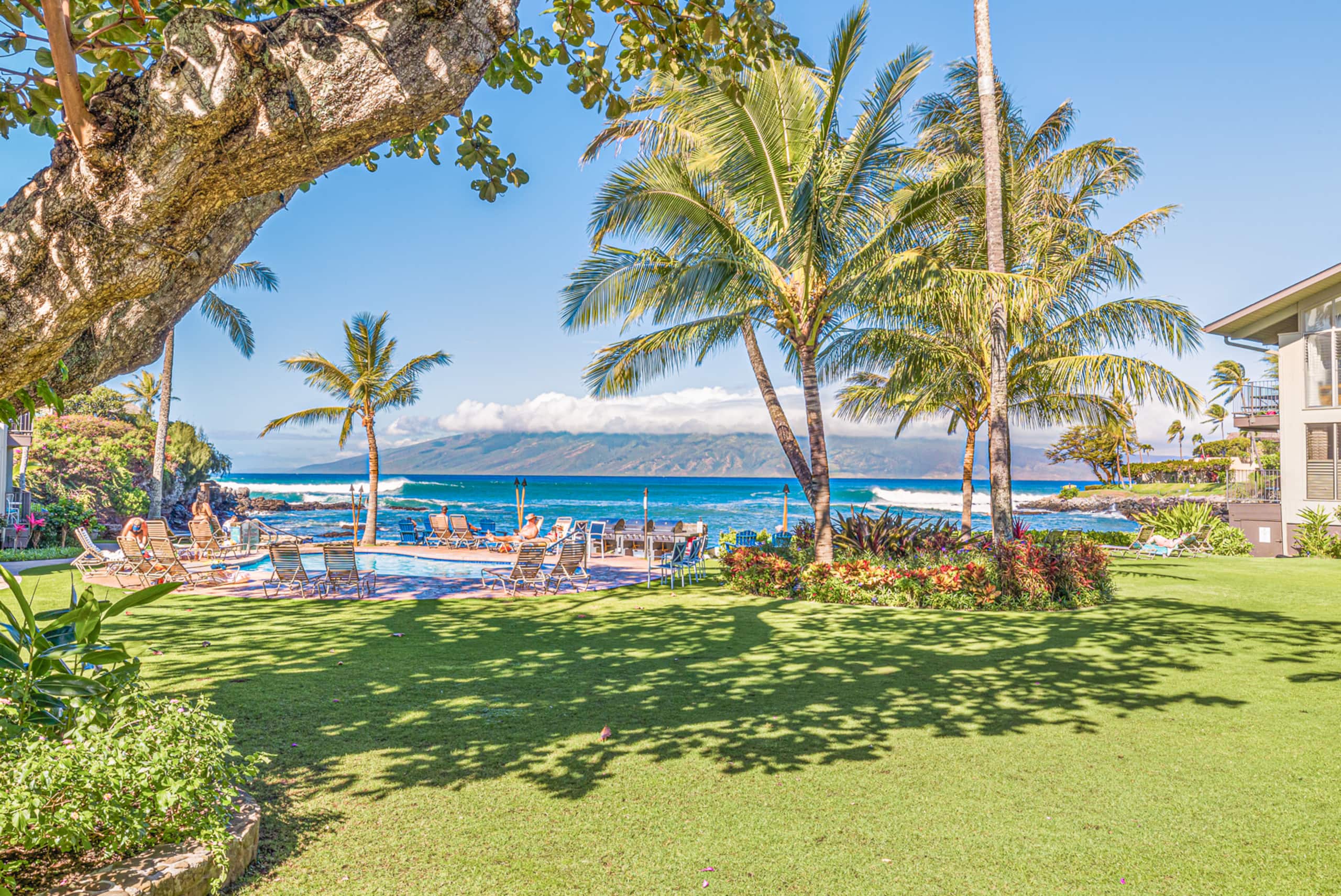 Condo in Lahaina · ★4.93 · 1 bedroom · 2 beds · 1 bath - Image 27