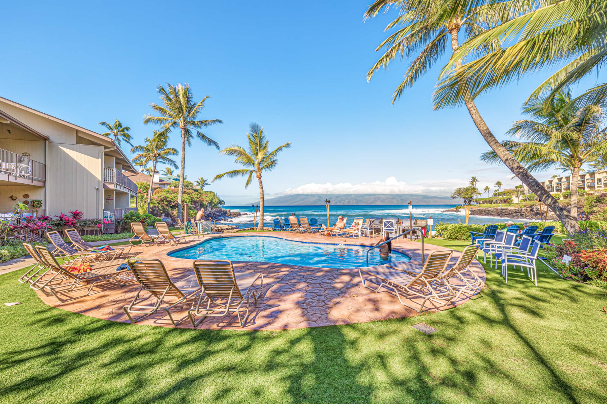 Condo in Lahaina · ★4.93 · 1 bedroom · 2 beds · 1 bath - Image 20