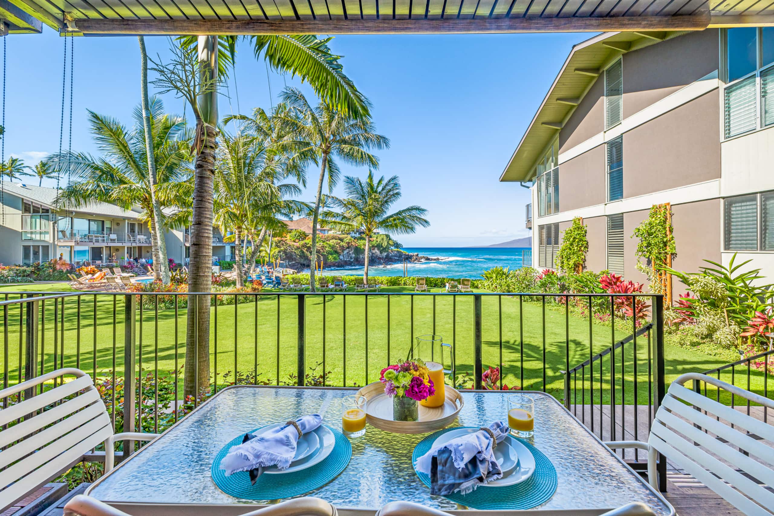 Condo in Lahaina · ★4.93 · 1 bedroom · 2 beds · 1 bath - Image 19