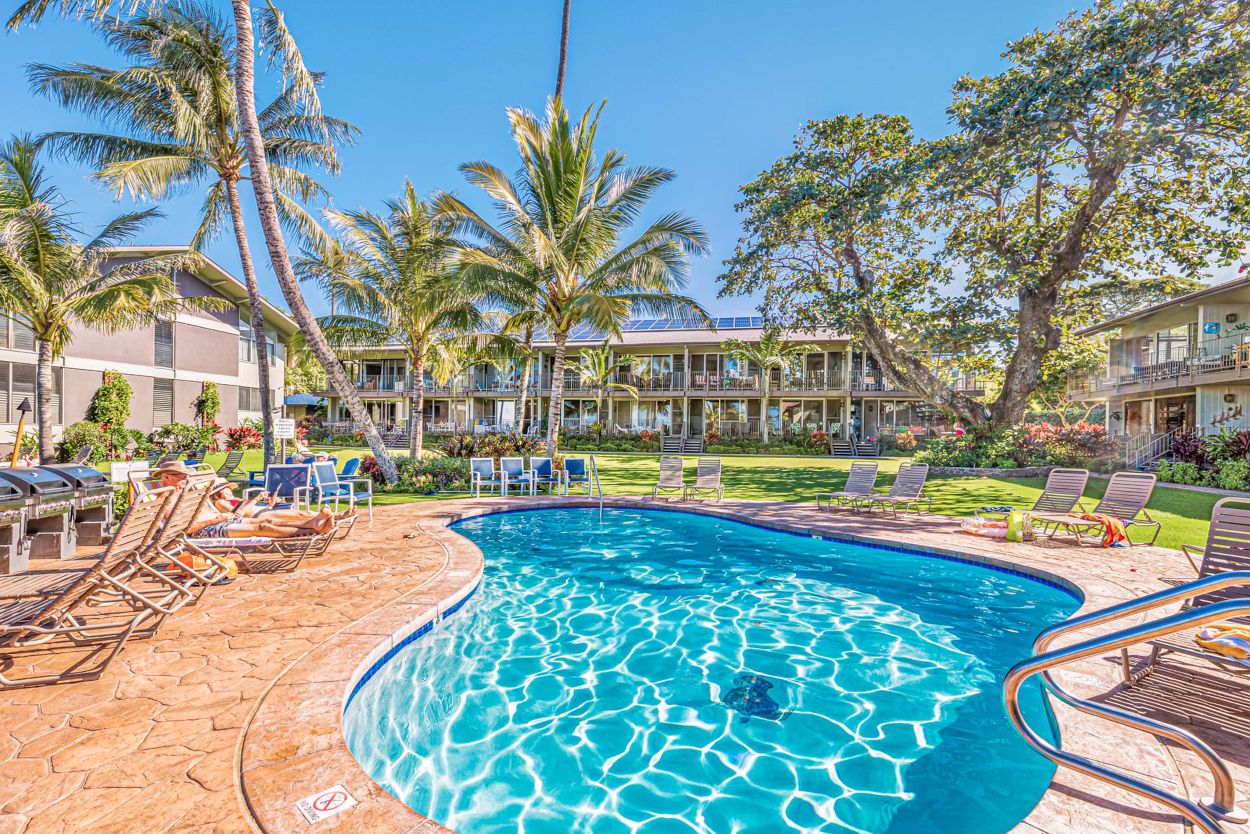 Condo in Lahaina · ★4.93 · 1 bedroom · 2 beds · 1 bath - Image 21