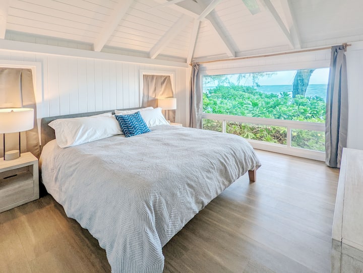 California King Bed with a full Ocean View
  Brand new Stearns & Foster bed