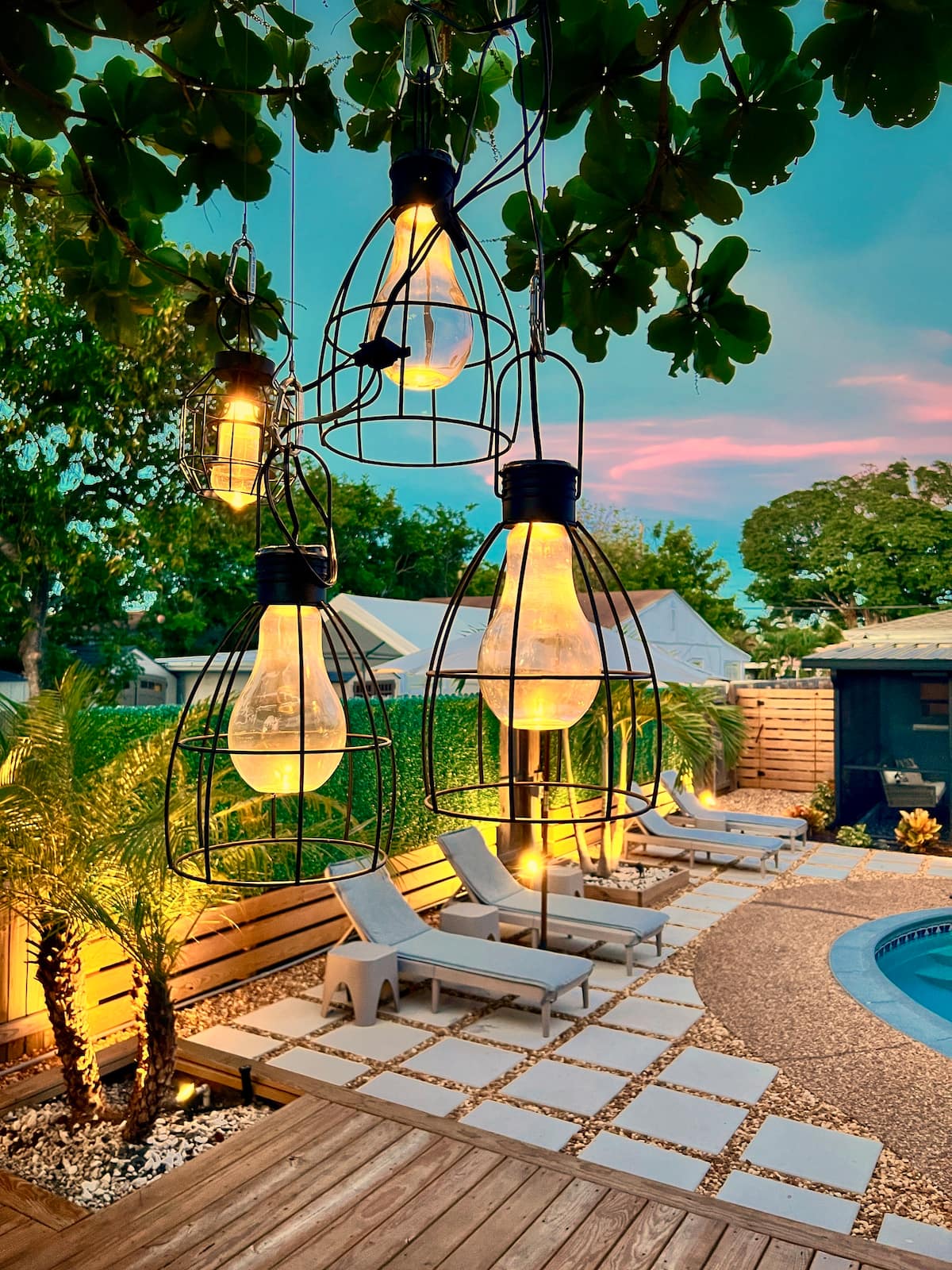 Stylish Pet Friendly Home with Private Pool Oasis — photo 16