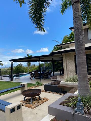 ‘The Mega Entertainer’ gallery image 4