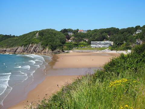 Beach Side apartment with fantastic views