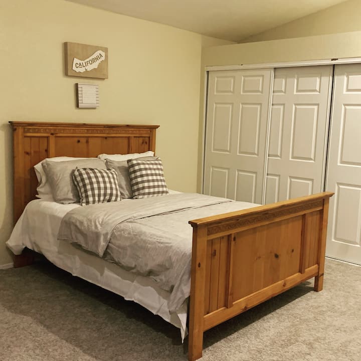 Spacious Private Master Bedroom with Private Bath Houses for Rent in