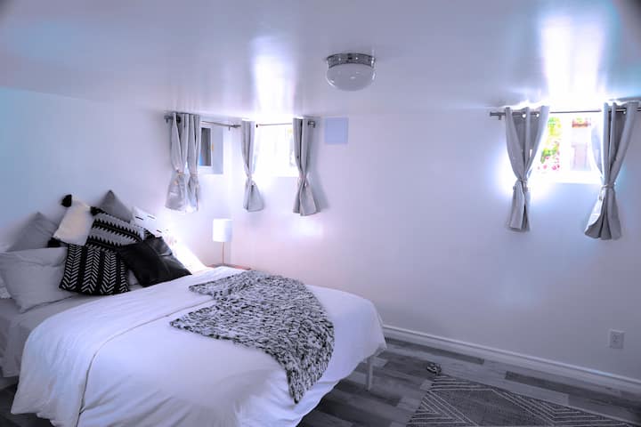 Dormitorio Queen 2 – luz y tranquilidad