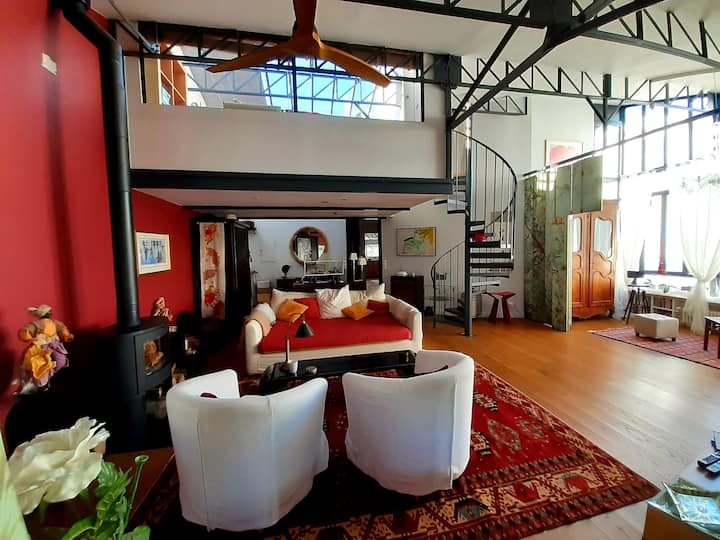 Like a house on a rooftop