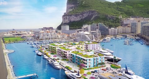 Peaceful luxury studio with rooftop gardens & pool