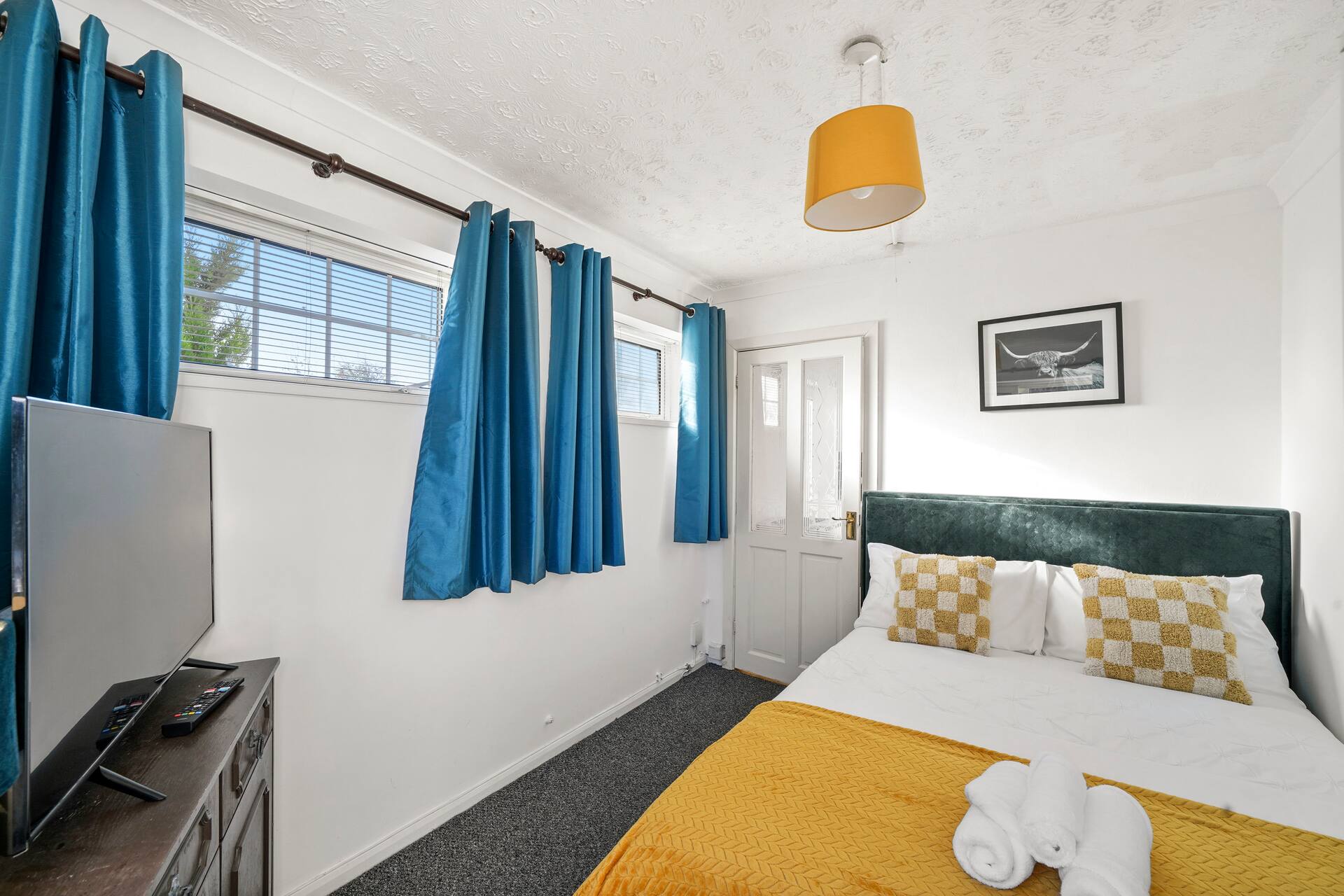 1 bedroom flat Aylesbury, Private Parking, Fowler rd