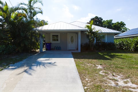 Clean, Clutter-Free Home / No Cleaning Fee