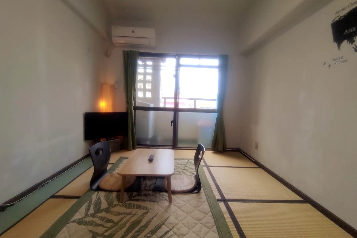 Budget apartment with elevator in downtown Naha