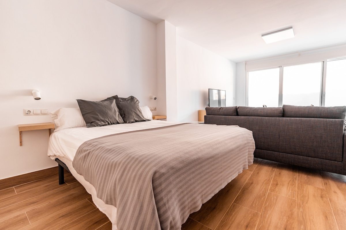 Erfolgreiche Airbnb-Immobilie: HOMEABOUT LA MERCED LOFT IX in El Ejido