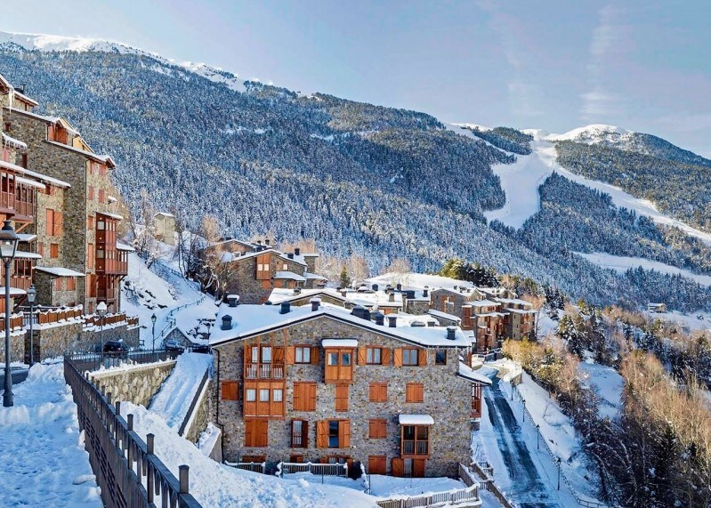 Estany de Cabana Sorda Vacation Rentals & Homes - Canillo, Andorra | Airbnb