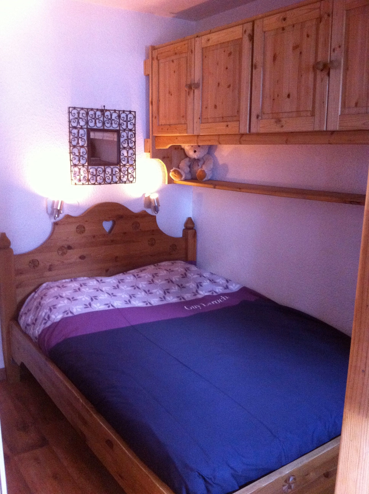 Spálňa s posteľnou bielizňou