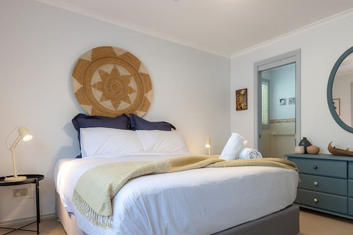 Master Bedroom na Ensuite na starehe sana malkia godoro 