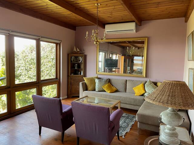 2 bedroomed residential home with magnificent view gallery image 5