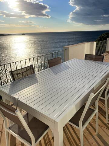 The sea at your feet in Cadaquès gallery image 5