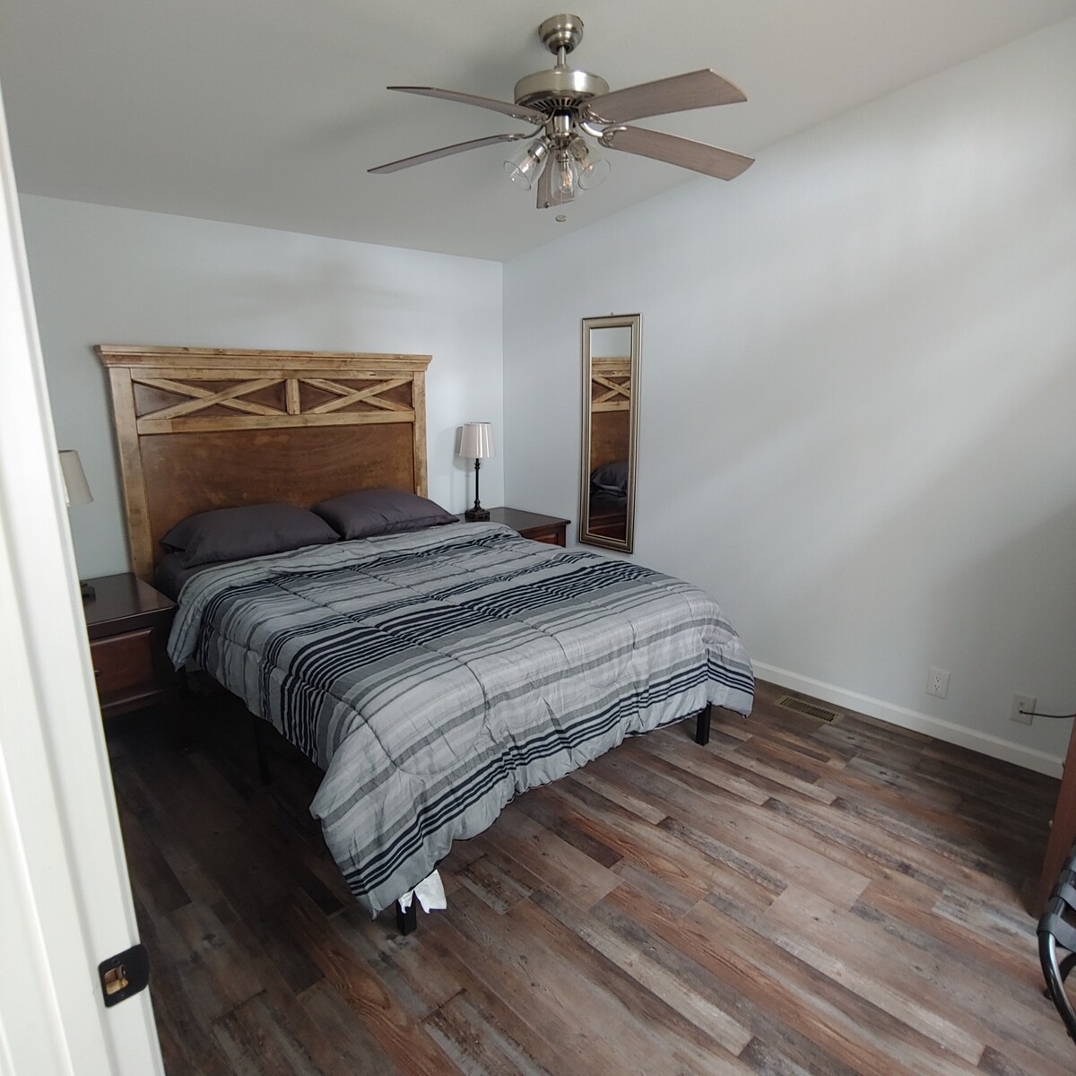 Spacious bedroom. Comfortable and cozy will help make your stay relaxing.