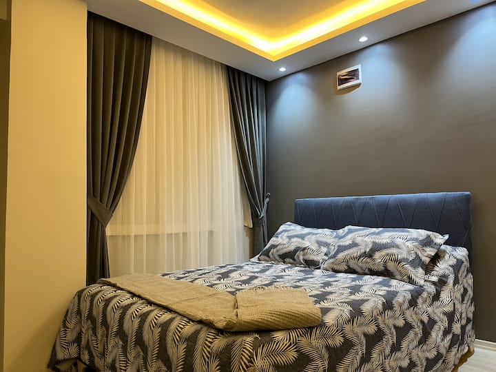A new apartment in the city center; Uskudar Apartments for Rent in