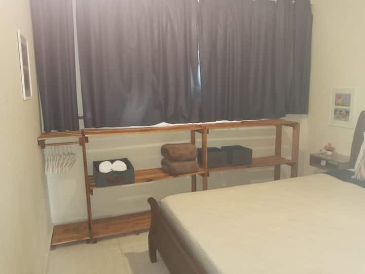 Dhoma e gjumit 4 - Krevati dopio "queen"