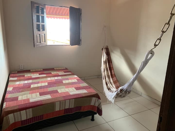 Arriba, 3 dormitorios y 3.