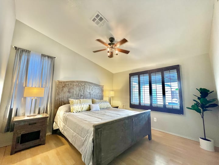 Bedroom fit for a King!