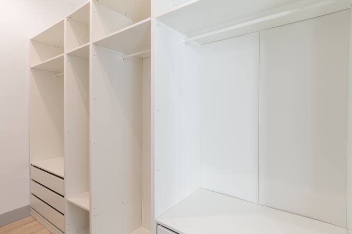 Exclusive BANKSY DOWNTOWN, by MONARO***** gallery image 4