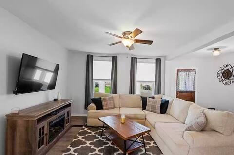 Cheerful, quiet 3 bedroom home