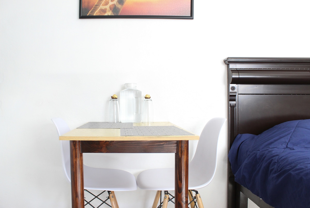 Propiedad de Airbnb exitosa: North DB Loft with AC, Gourmet Coffee and Laundry Center en Saltillo