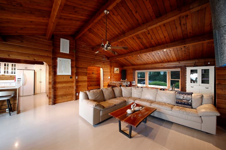 Bayfront Walk-out Beach Home | Sunrise & Fire Pit - Chesapeake Bay