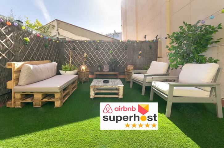 Beautiful flat with garden near Sagrada Familia
