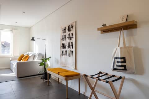 Top Airbnb: Box Market Square Apartment em União Das Freguesias De Cedofeita, Santo Ildefonso, Sé, Miragaia, São Nicolau E Vitória