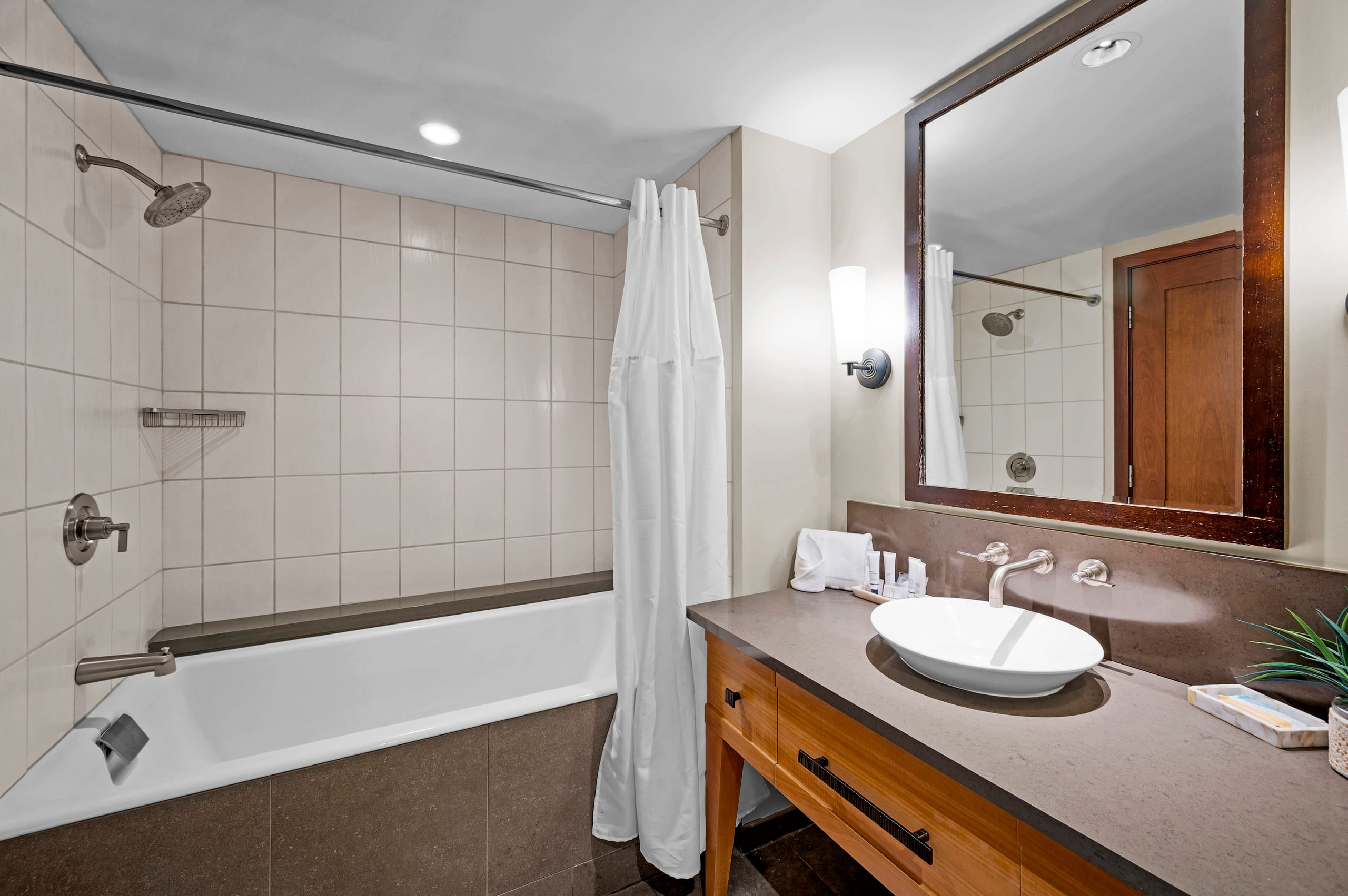 Condo in Kapolei · ★4.97 · 2 bedrooms · 3 beds · 2.5 private baths - Image 20