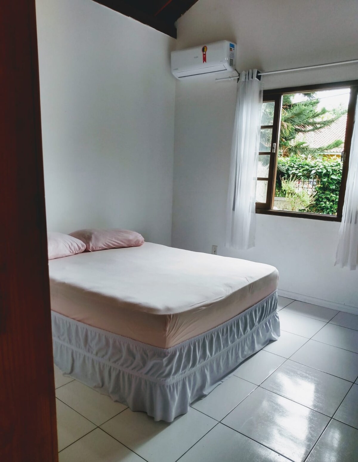 חדר זוגי עם מיזוג אוויר