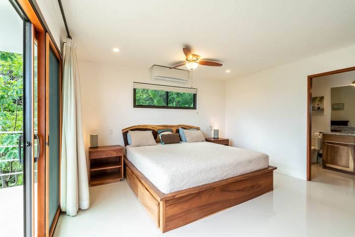 Flamingo Beach Ocean View Villa with private pool