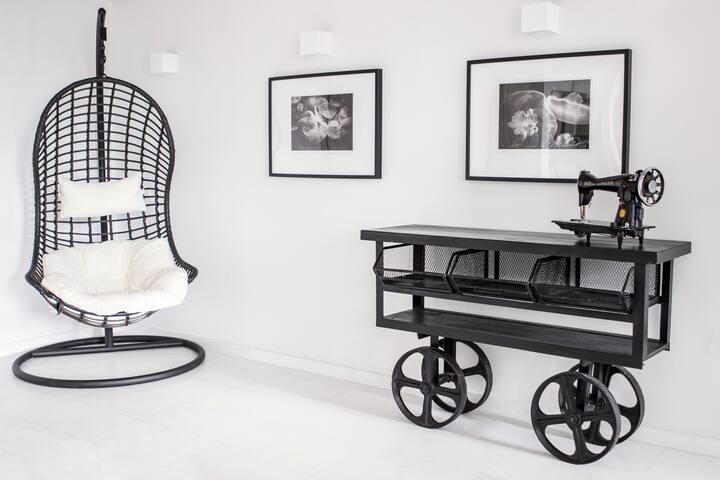 Superior Two Bedroom Suite Steam Bath-Azelia Suite gallery image 2