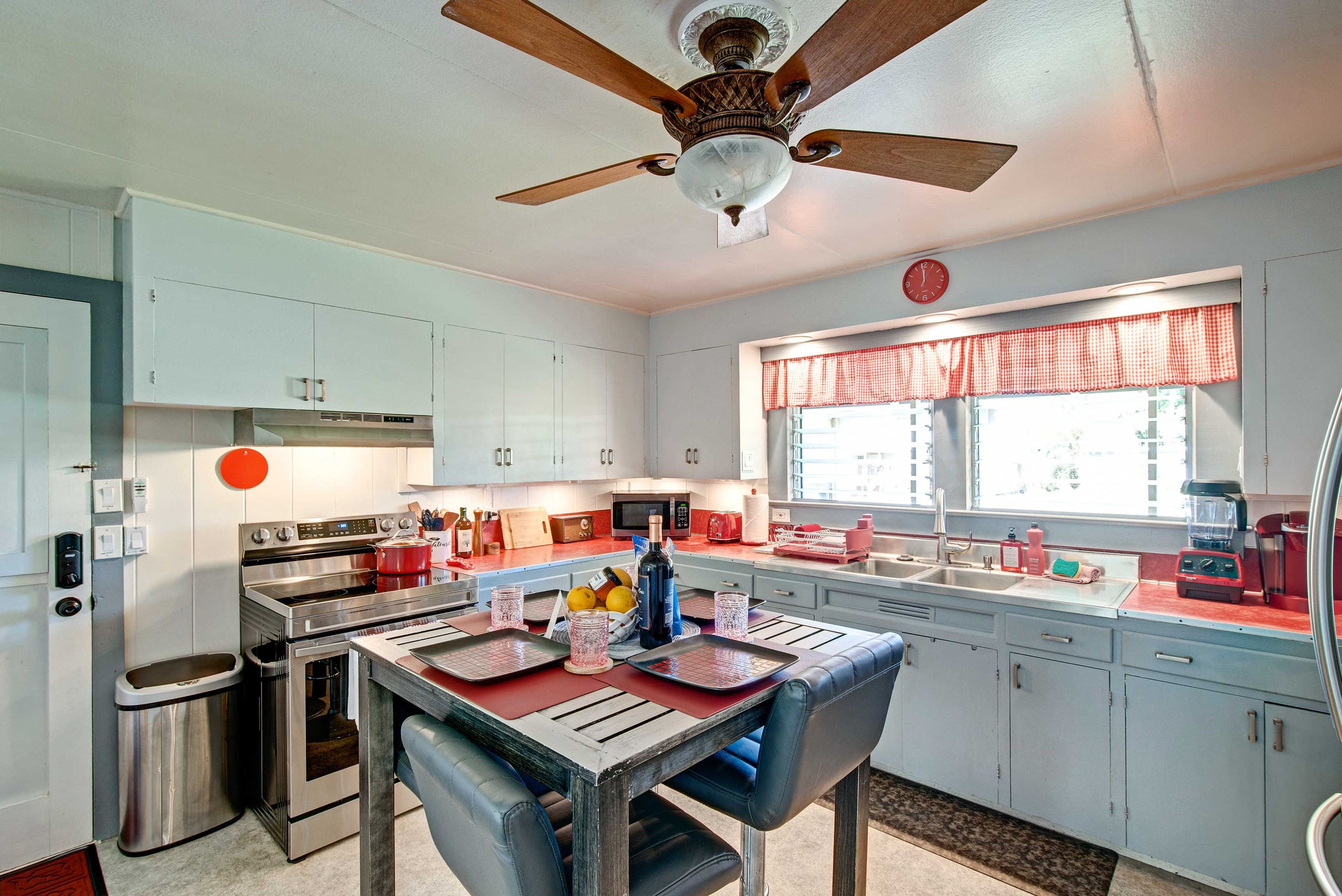 Home in Hilo · ★4.82 · 3 bedrooms · 3 beds · 1 bath - Image 21