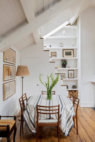 Loft-style, 2 bedroom apartment in Camberwell gallery image 4